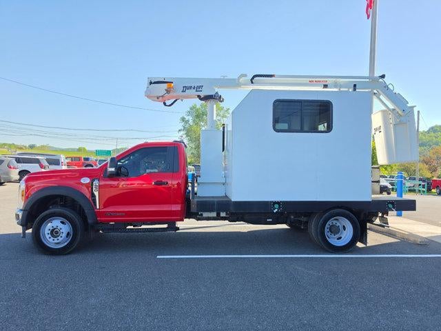 2023 Ford Super Duty F-550 DRW XLT 4WD Reg Cab 145" WB 60" CA