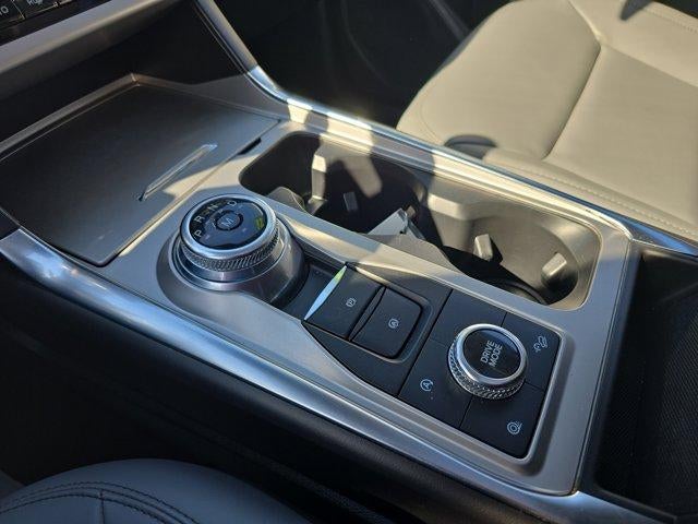 2021 Ford Explorer XLT 4WD