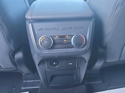 2025 Ford Explorer Active RWD