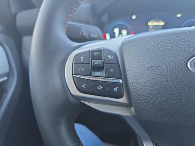 2025 Ford Explorer Active RWD