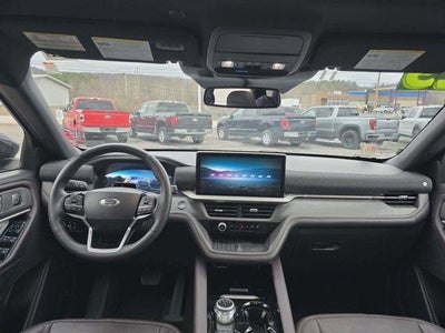 2025 Ford Explorer Platinum 4WD