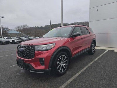 2025 Ford Explorer ST-Line 4WD