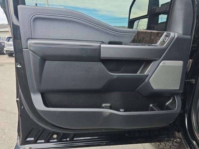 2024 Ford Super Duty F-250 SRW LARIAT 4WD Crew Cab 6.75' Box