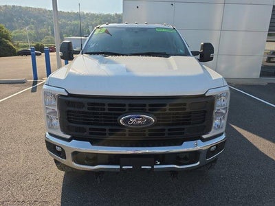 2023 Ford Super Duty F-350 SRW XL 4WD Crew Cab 6.75' Box
