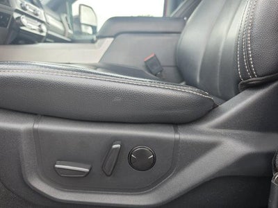 2022 Ford Super Duty F-350 SRW LARIAT 4WD Crew Cab 6.75' Box