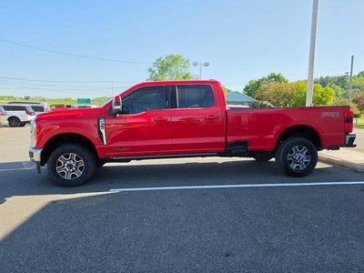 2023 Ford Super Duty F-350 SRW LARIAT 4WD Crew Cab 6.75' Box