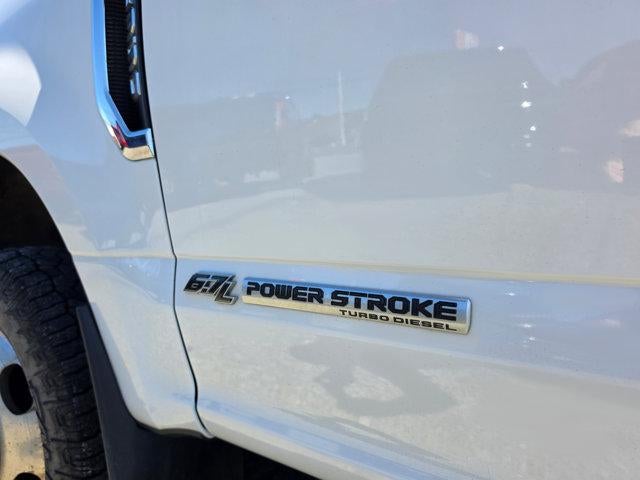 2019 Ford Super Duty F-350 DRW LARIAT 4WD Crew Cab 8' Box