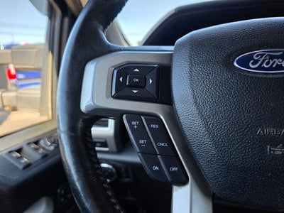 2019 Ford Super Duty F-350 DRW LARIAT 4WD Crew Cab 8' Box