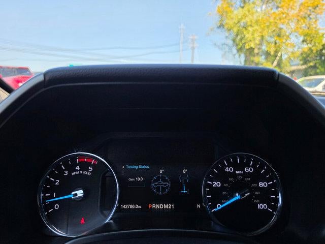 2019 Ford Super Duty F-350 DRW LARIAT 4WD Crew Cab 8' Box