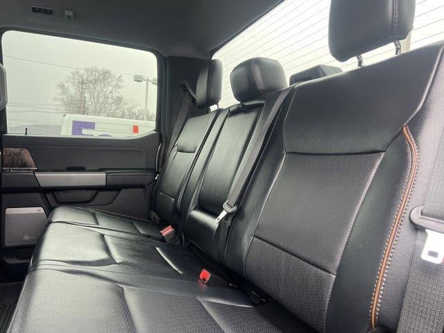 2025 Ford Super Duty F-350 DRW LARIAT 4WD Crew Cab 8' Box