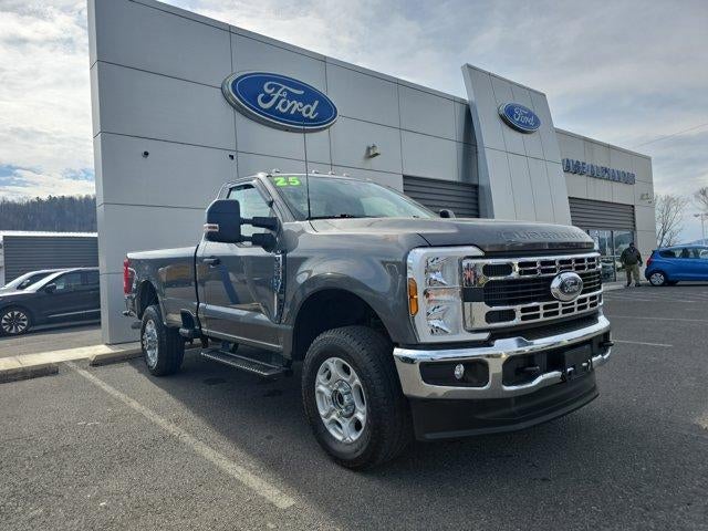 2025 Ford Super Duty F-350 SRW XLT 4WD Reg Cab 8' Box