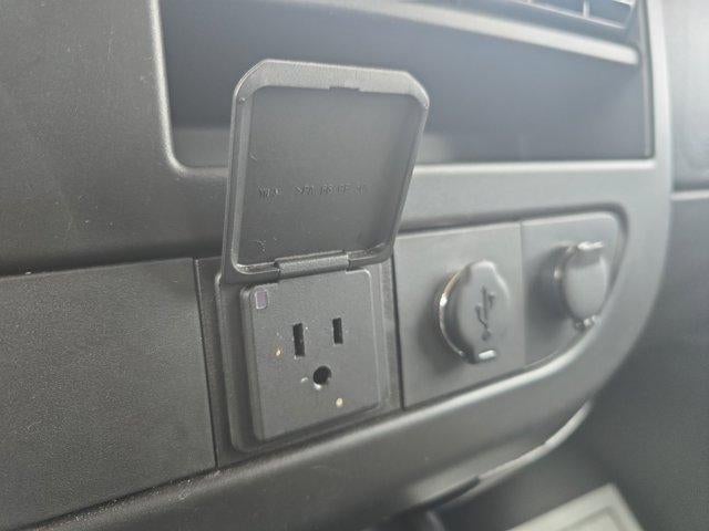 2023 Chevrolet Express Passenger 3500 Regular Wheelbase Rear-Wheel Drive 1LS