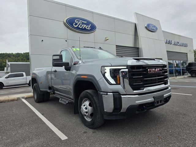 2024 GMC Sierra 3500HD Regular Cab Long Box 4-Wheel Drive Pro