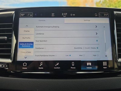 2026 Chrysler Pacifica Select FWD