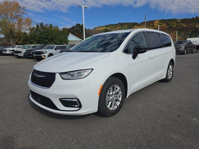 2026 Chrysler Pacifica Select FWD