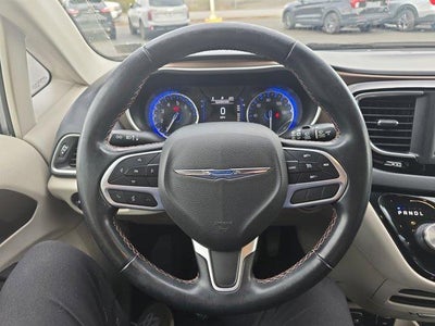 2018 Chrysler Pacifica Touring L FWD