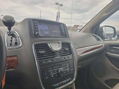 2012 Chrysler Town & Country 4dr Wgn Limited