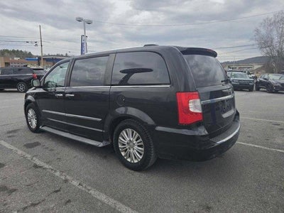 2012 Chrysler Town & Country 4dr Wgn Limited