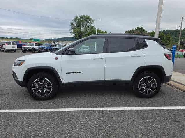 2025 Jeep Compass Trailhawk 4x4