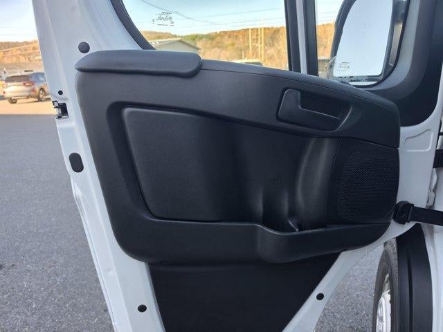 2025 RAM ProMaster Cargo Van Tradesman 2500 Low Roof 136" WB w/Pass Seat