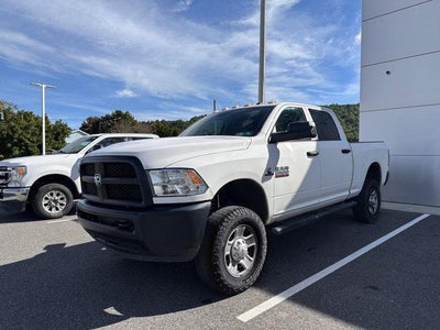 2018 RAM 2500 Tradesman 4x4 Crew Cab 6'4" Box