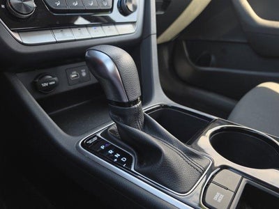 2019 Hyundai SONATA SE 2.4L
