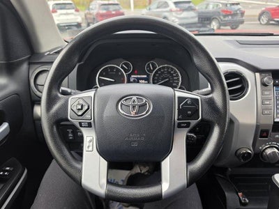 2017 Toyota Tundra 4WD 4WD SR5 CrewMax 5.5' Bed 5.7L (SE)