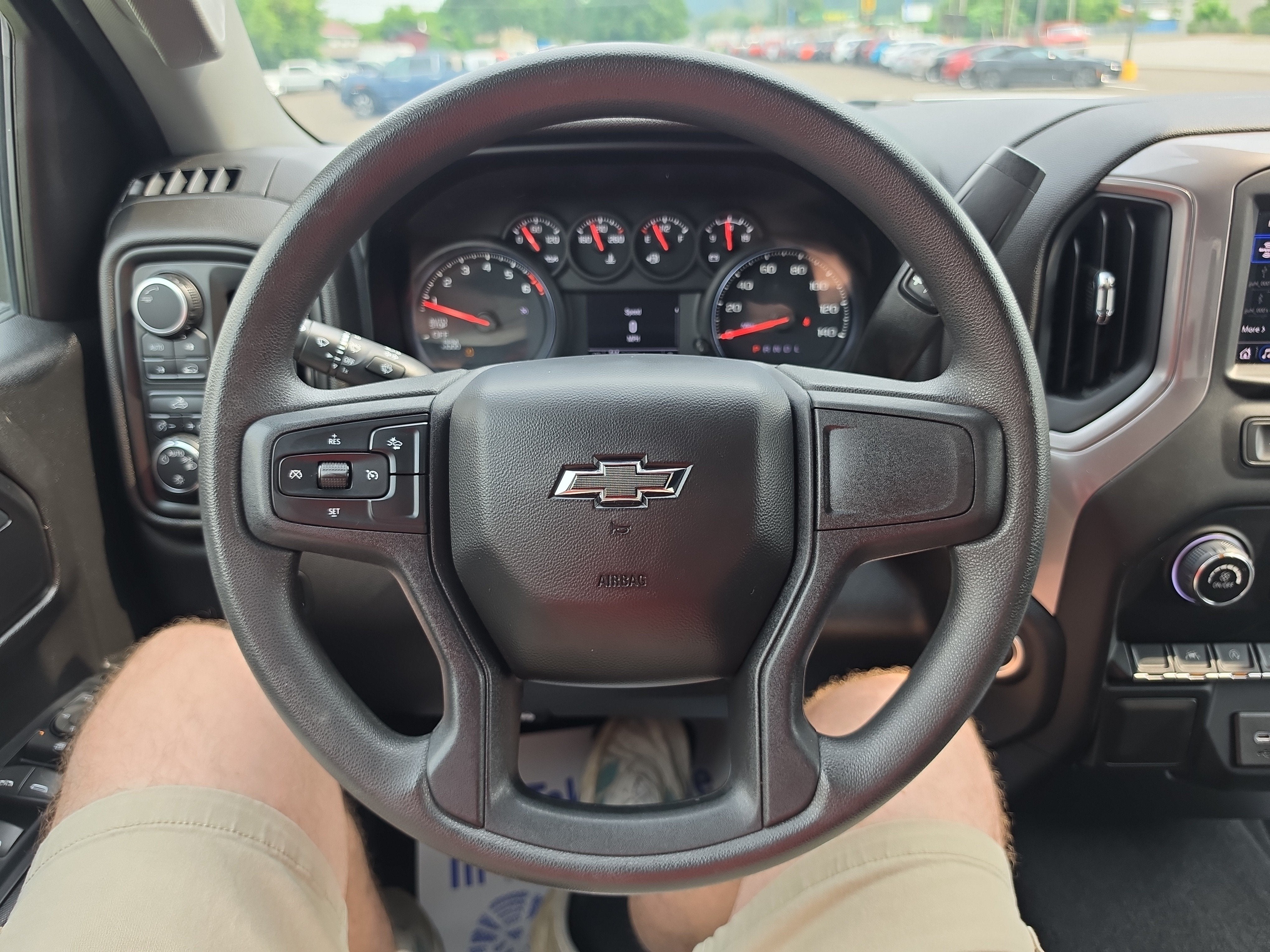 2023 Chevrolet Silverado 1500 Custom
