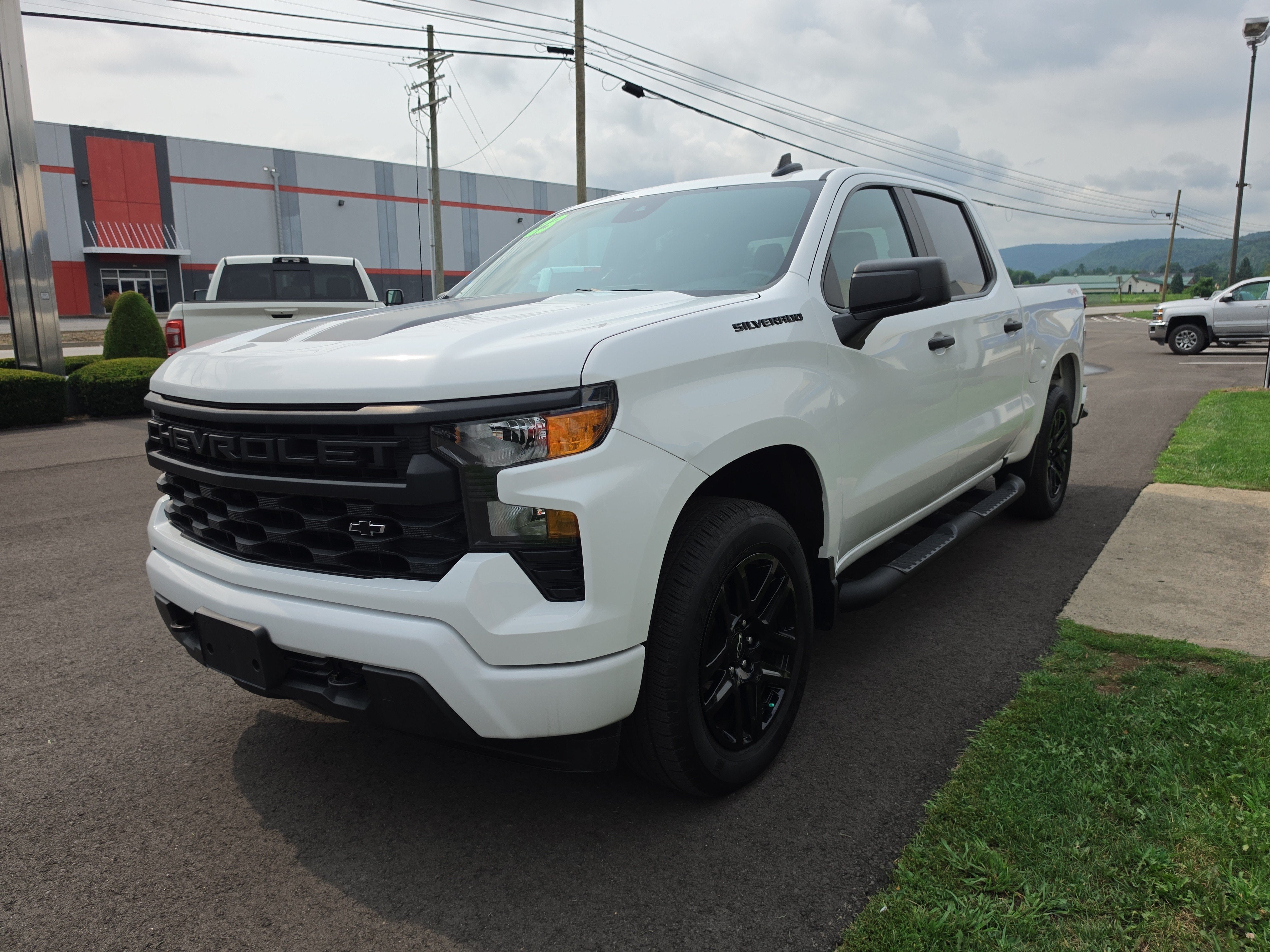 2023 Chevrolet Silverado 1500 Custom