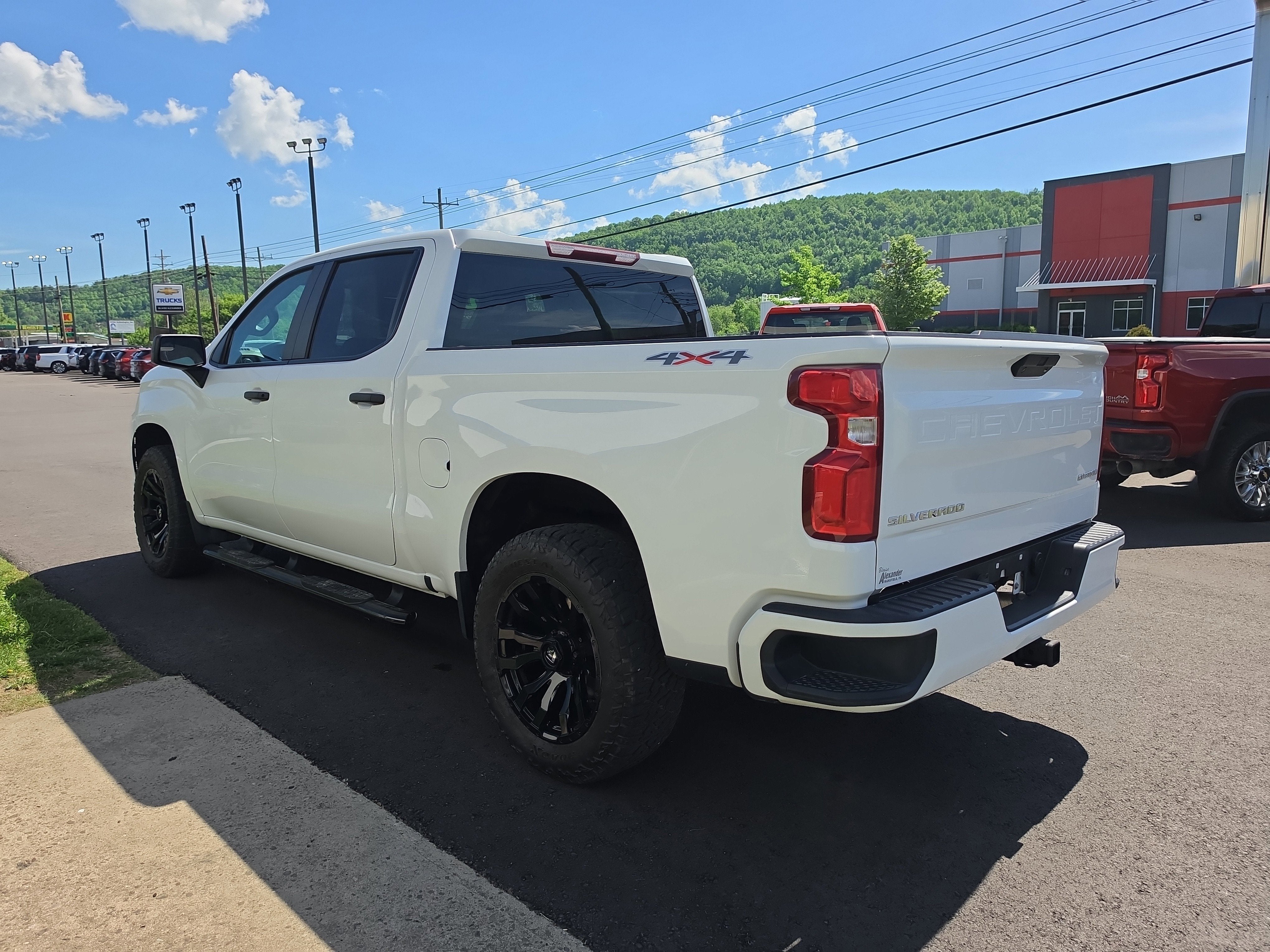 2022 Chevrolet Silverado 1500 LTD Custom