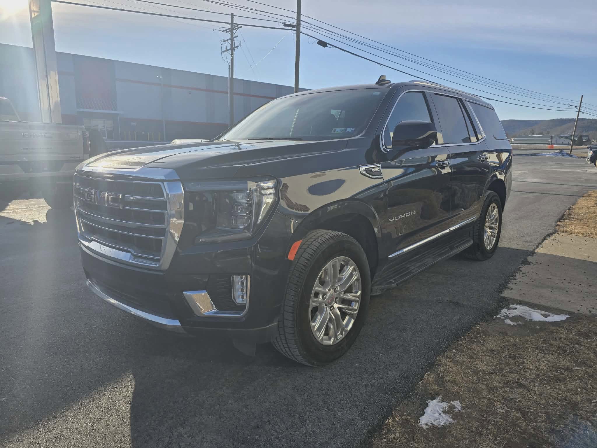 2024 GMC Yukon SLT
