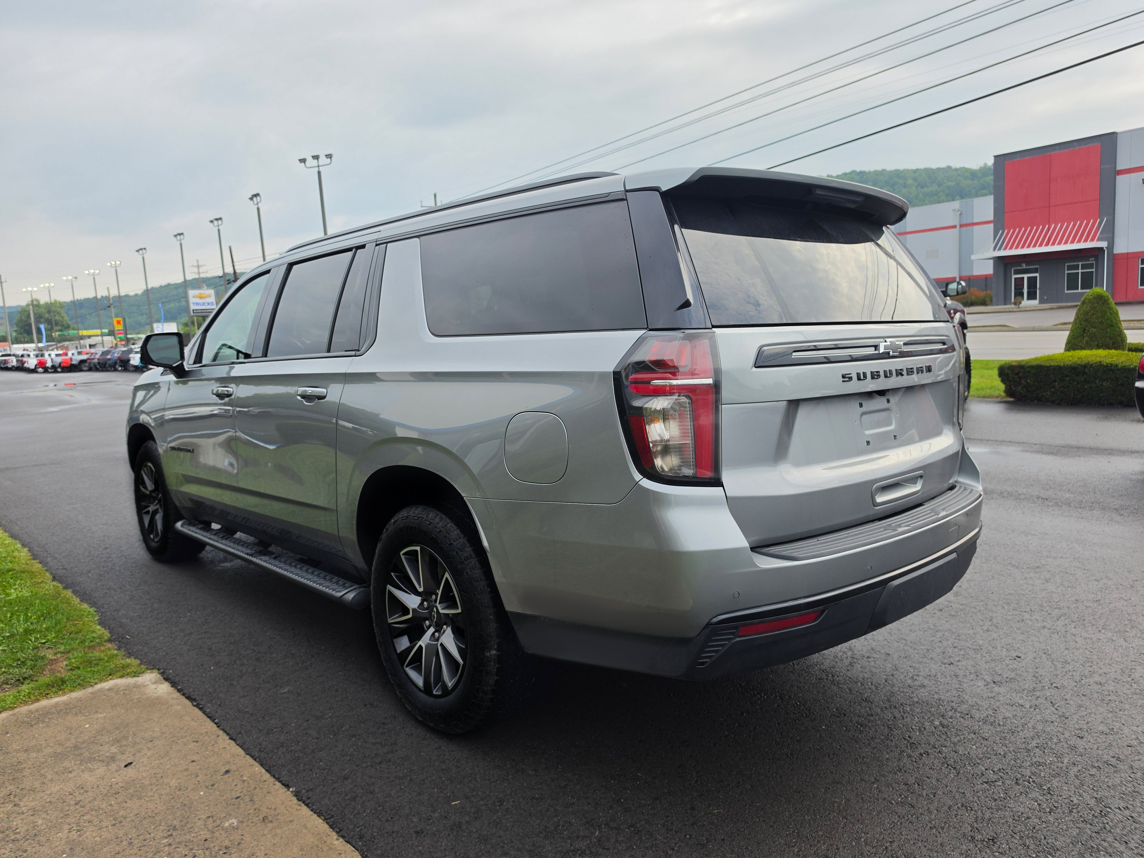 2023 Chevrolet Suburban Z71