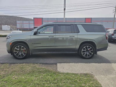 2023 Chevrolet Suburban RST