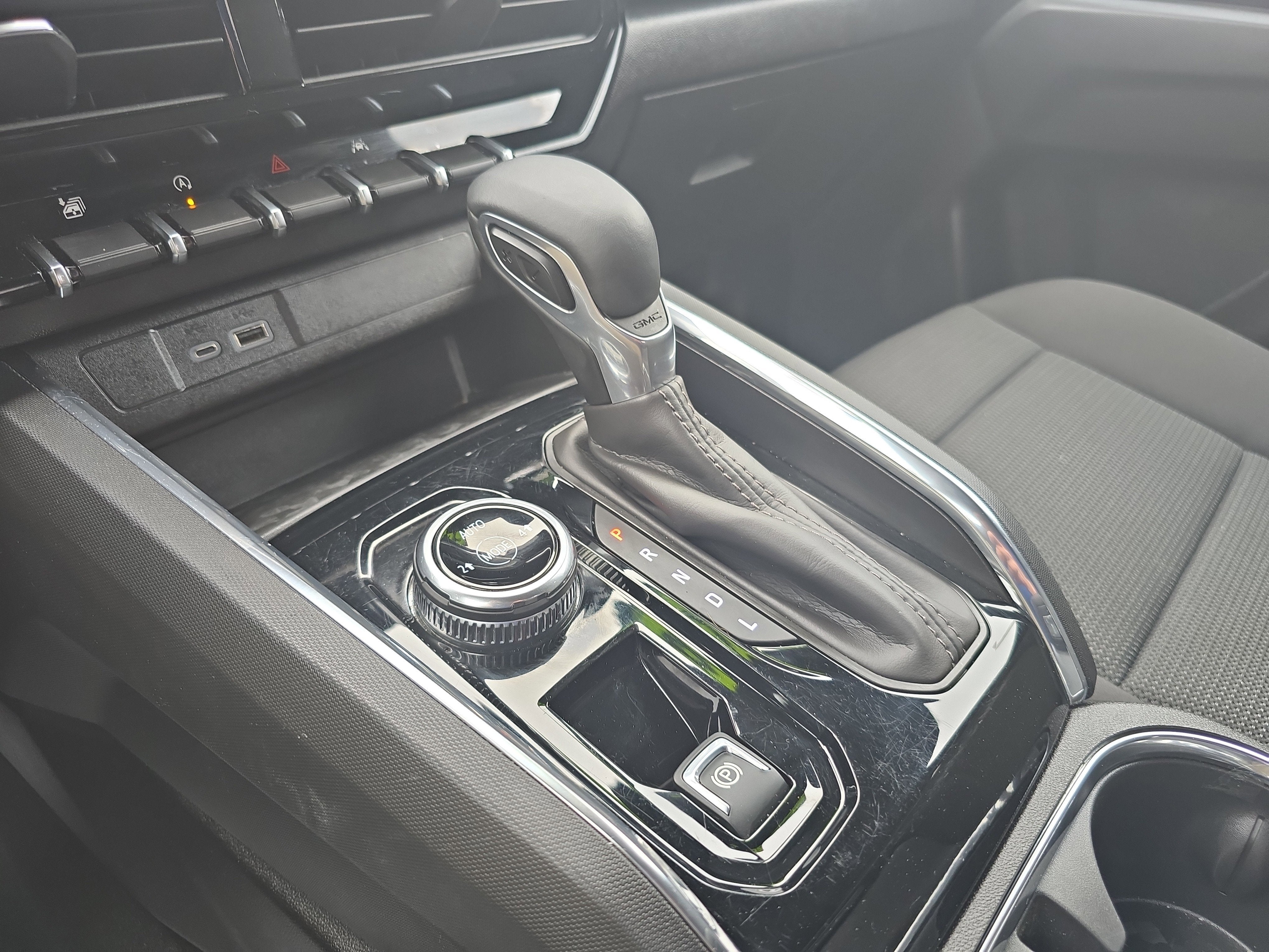 2025 GMC Canyon Elevation