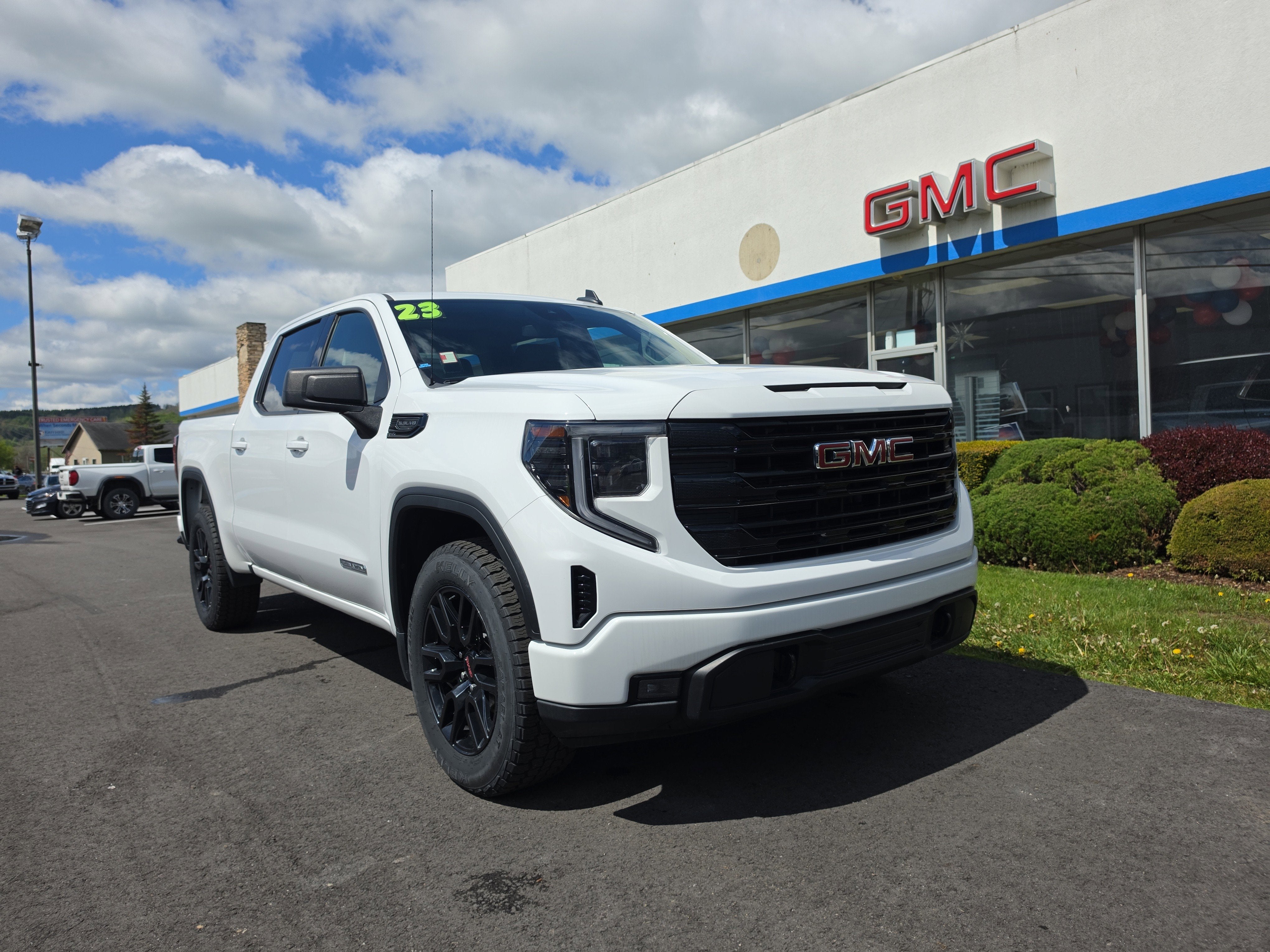 2023 GMC Sierra 1500 Elevation