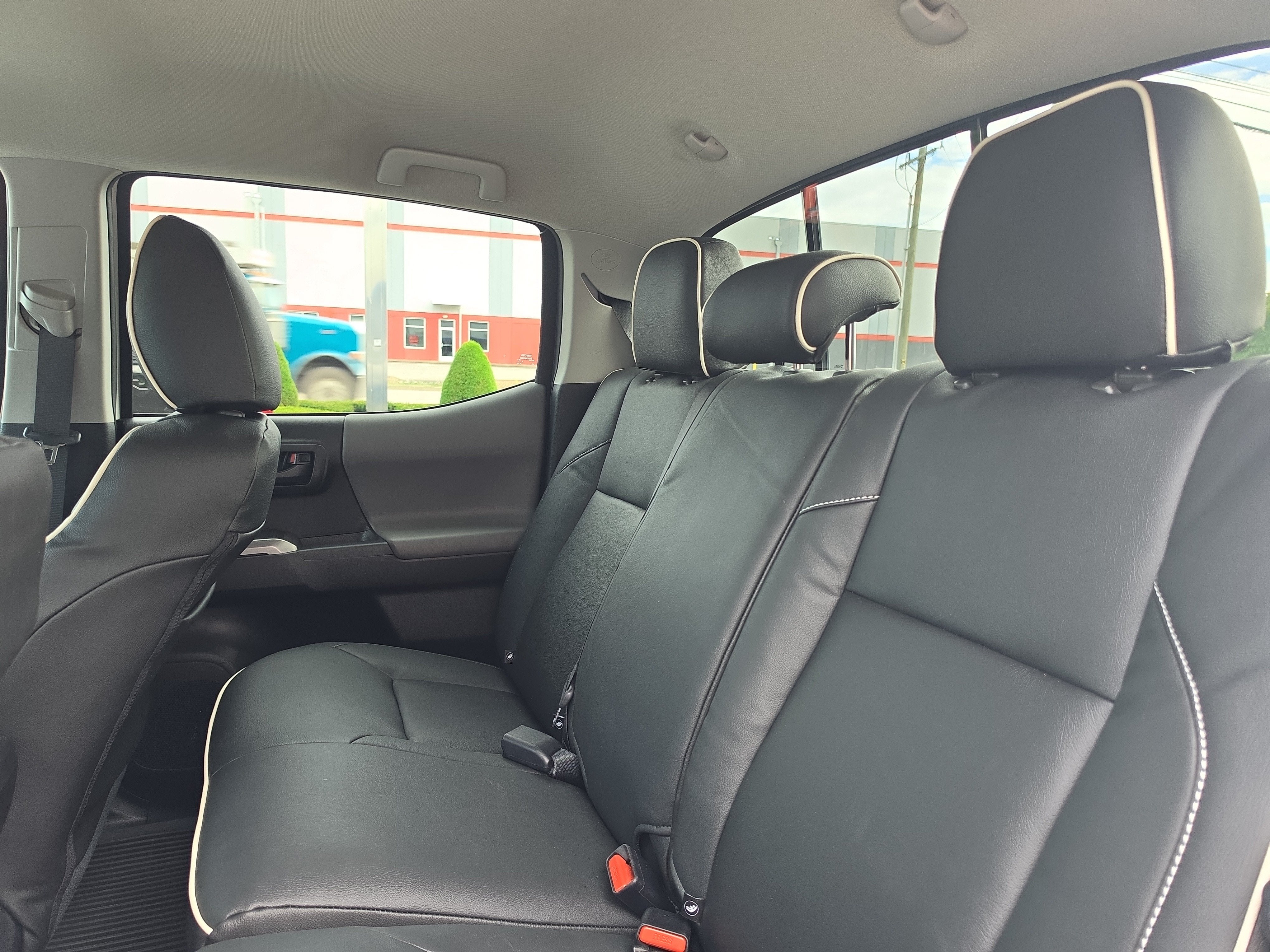 2022 Toyota Tacoma 4WD SR