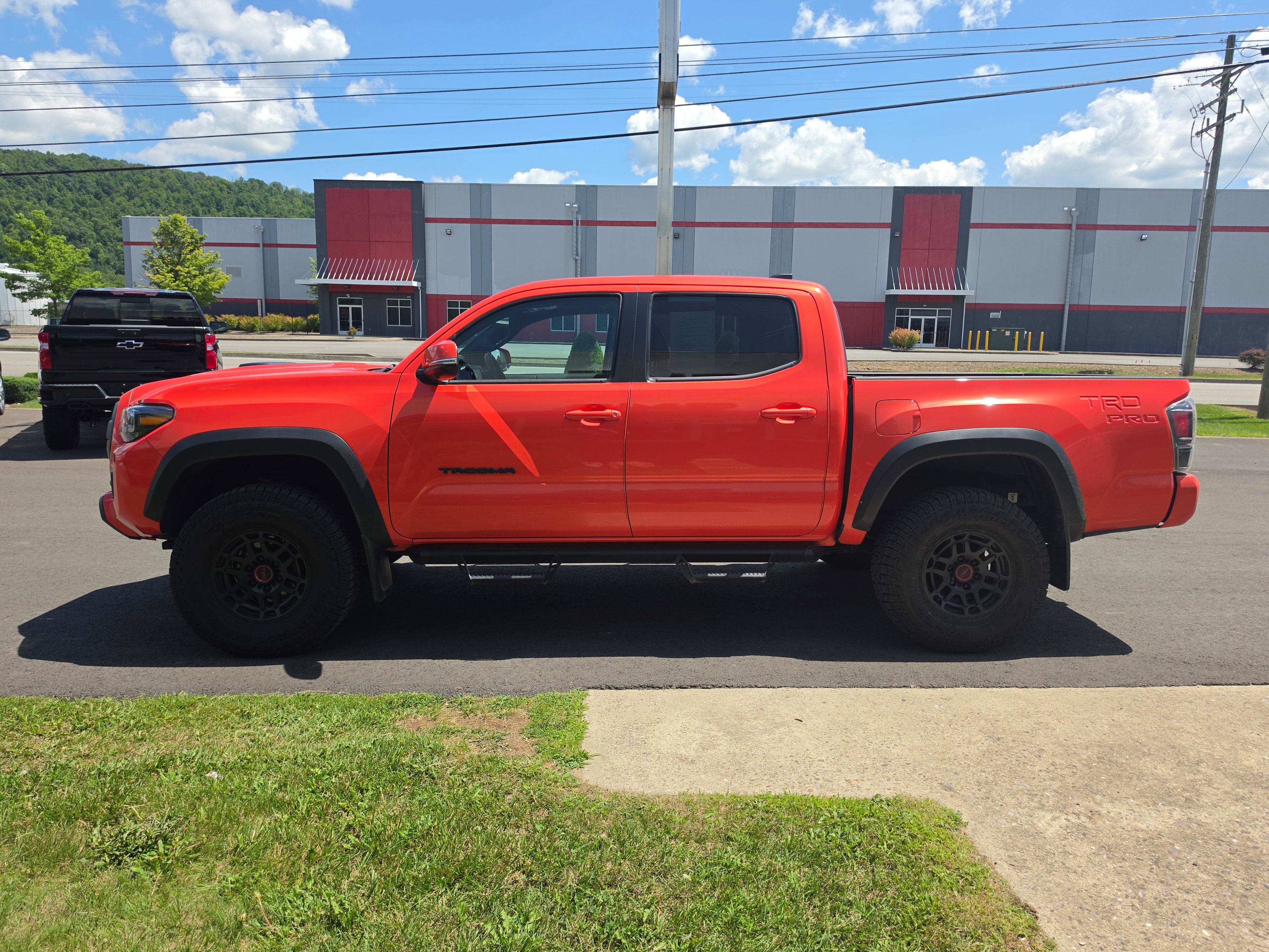 2023 Toyota Tacoma 4WD SR