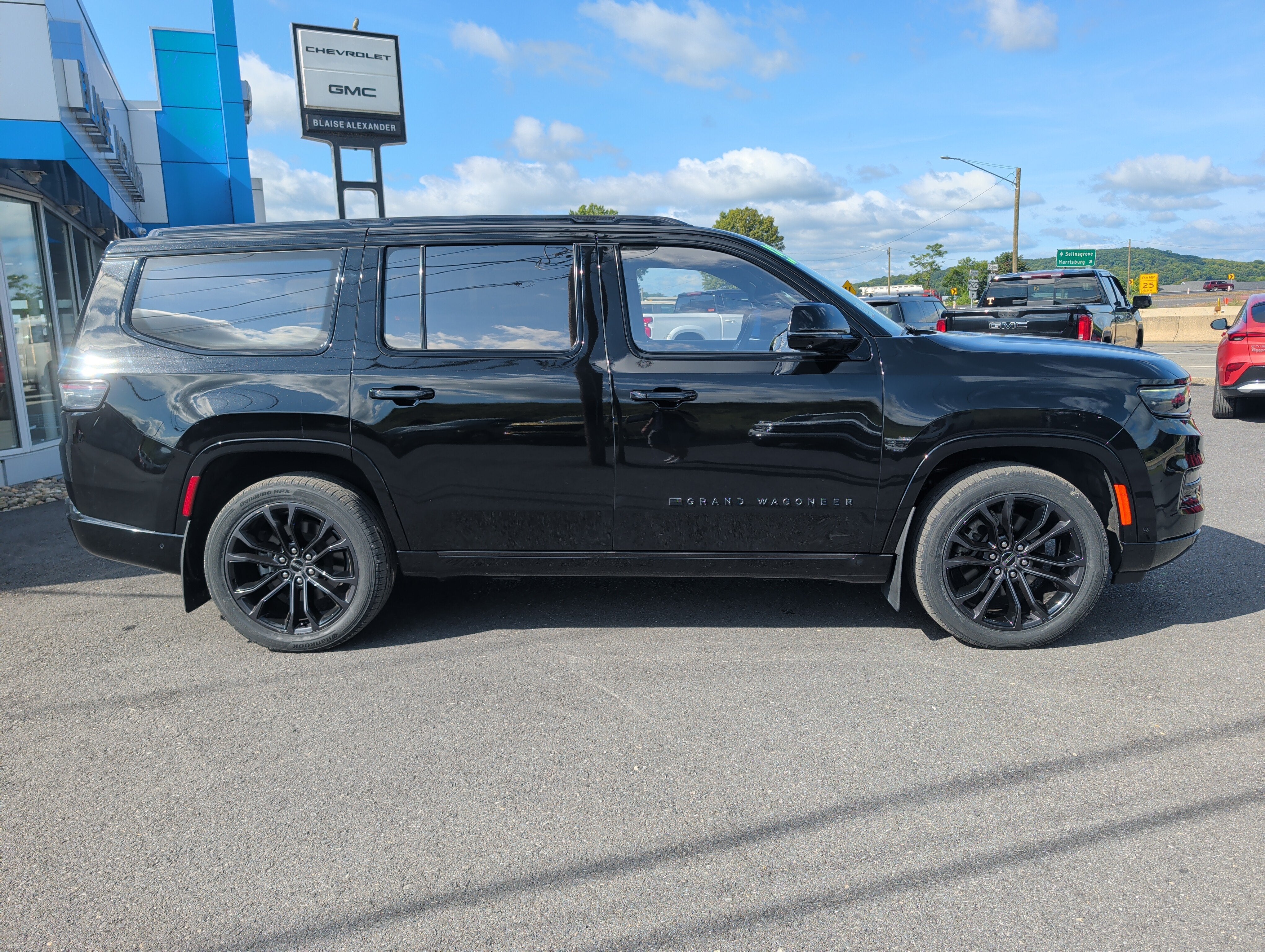 2023 Jeep Grand Wagoneer Series II Obsidian