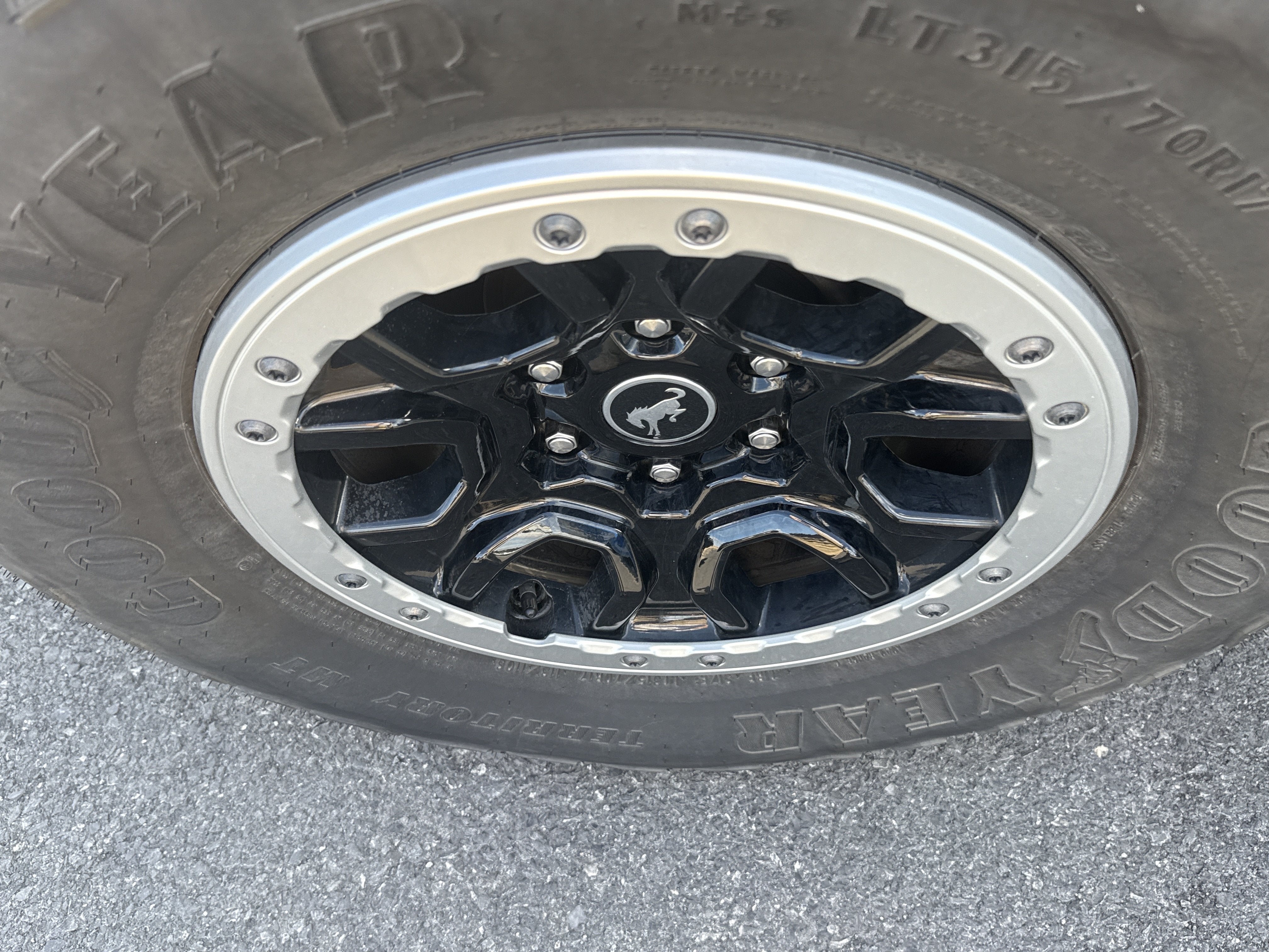 2021 Ford Bronco Base