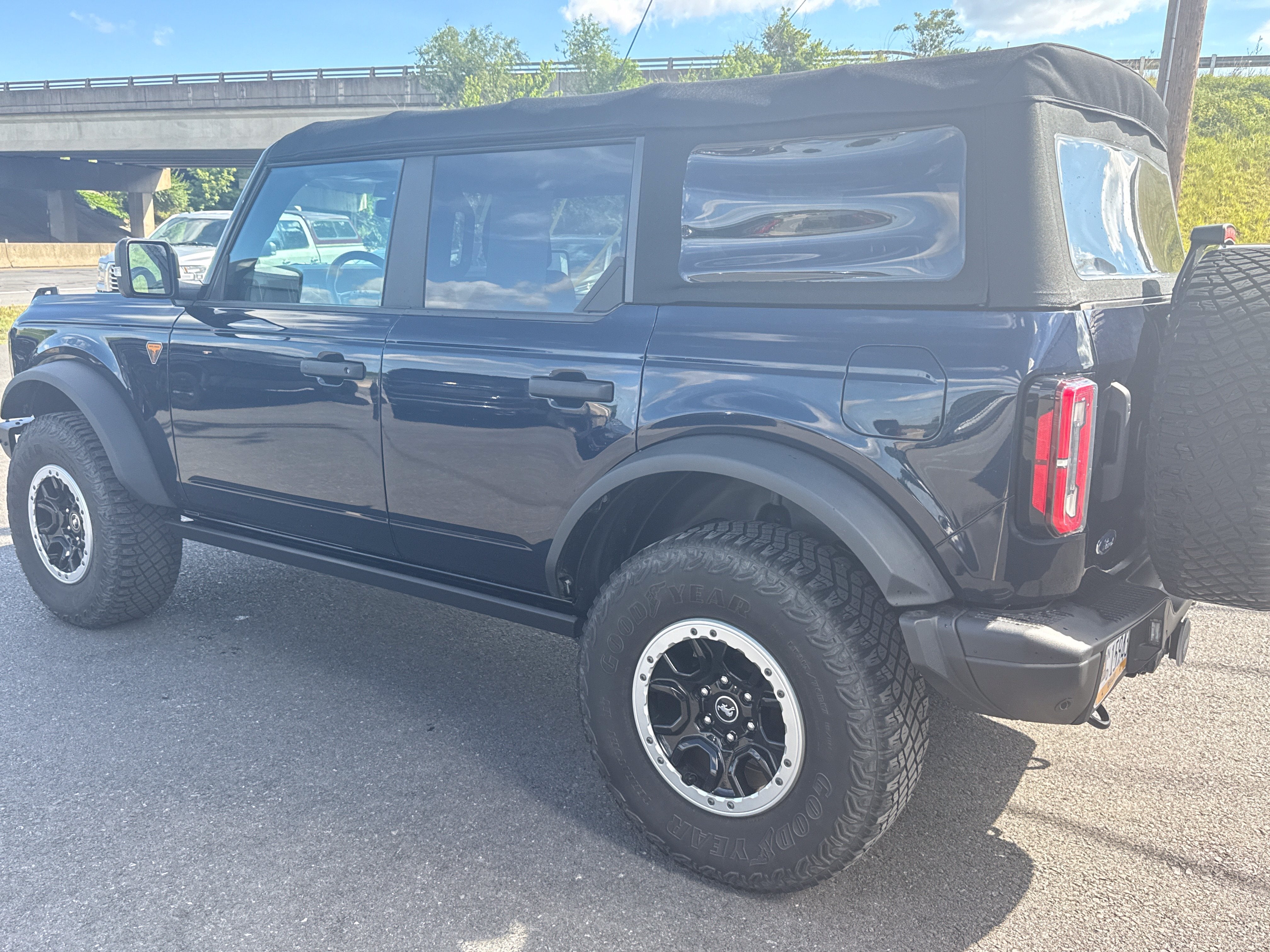 2021 Ford Bronco Base