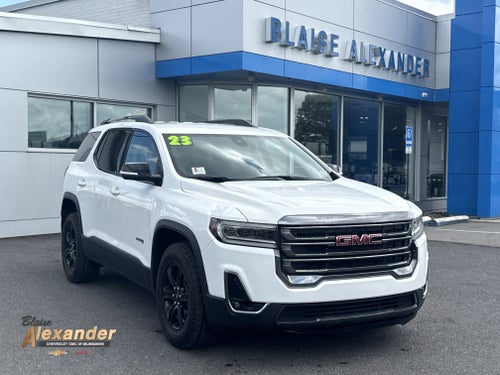 2023 GMC Acadia AT4