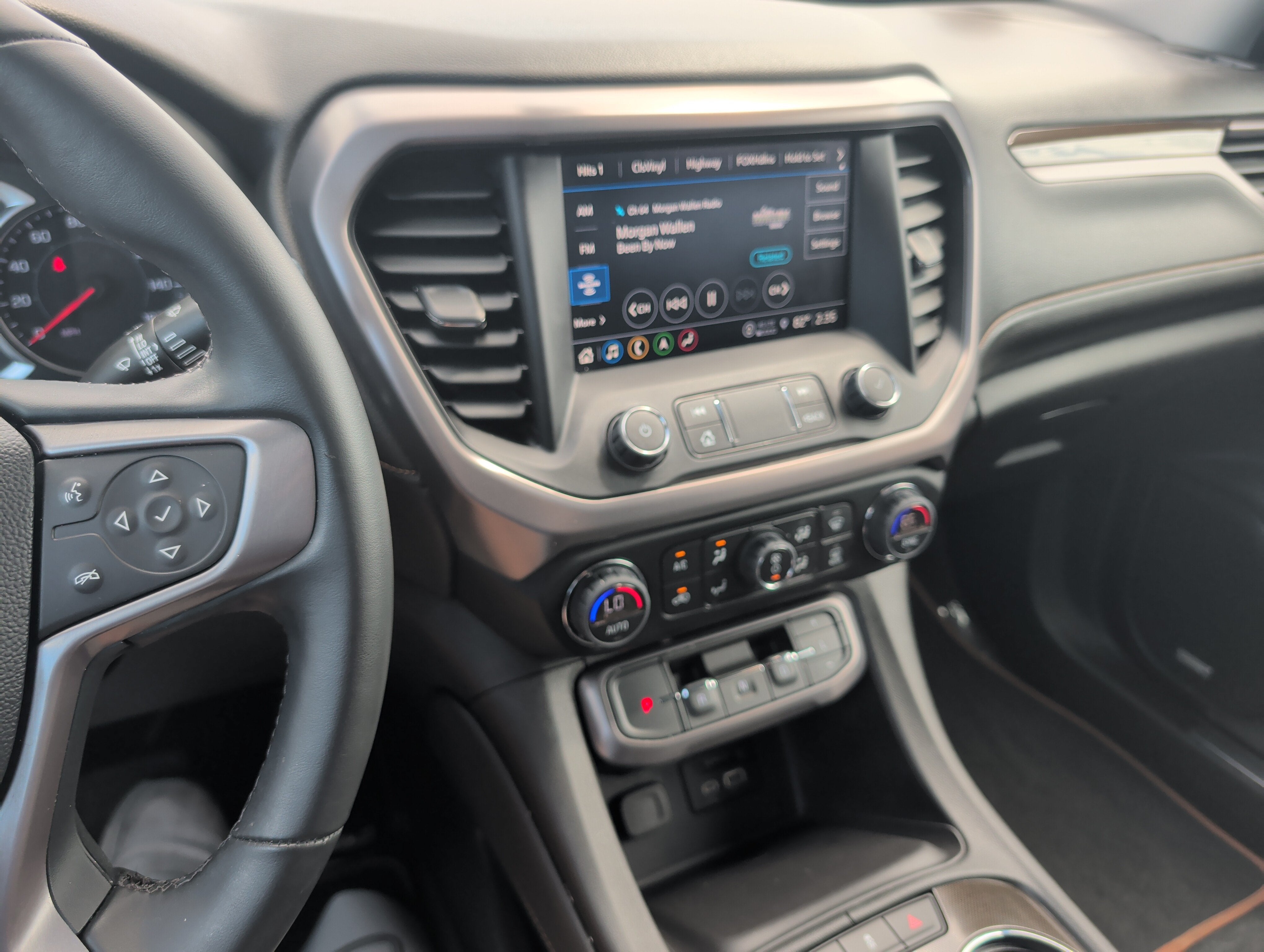 2023 GMC Acadia AT4