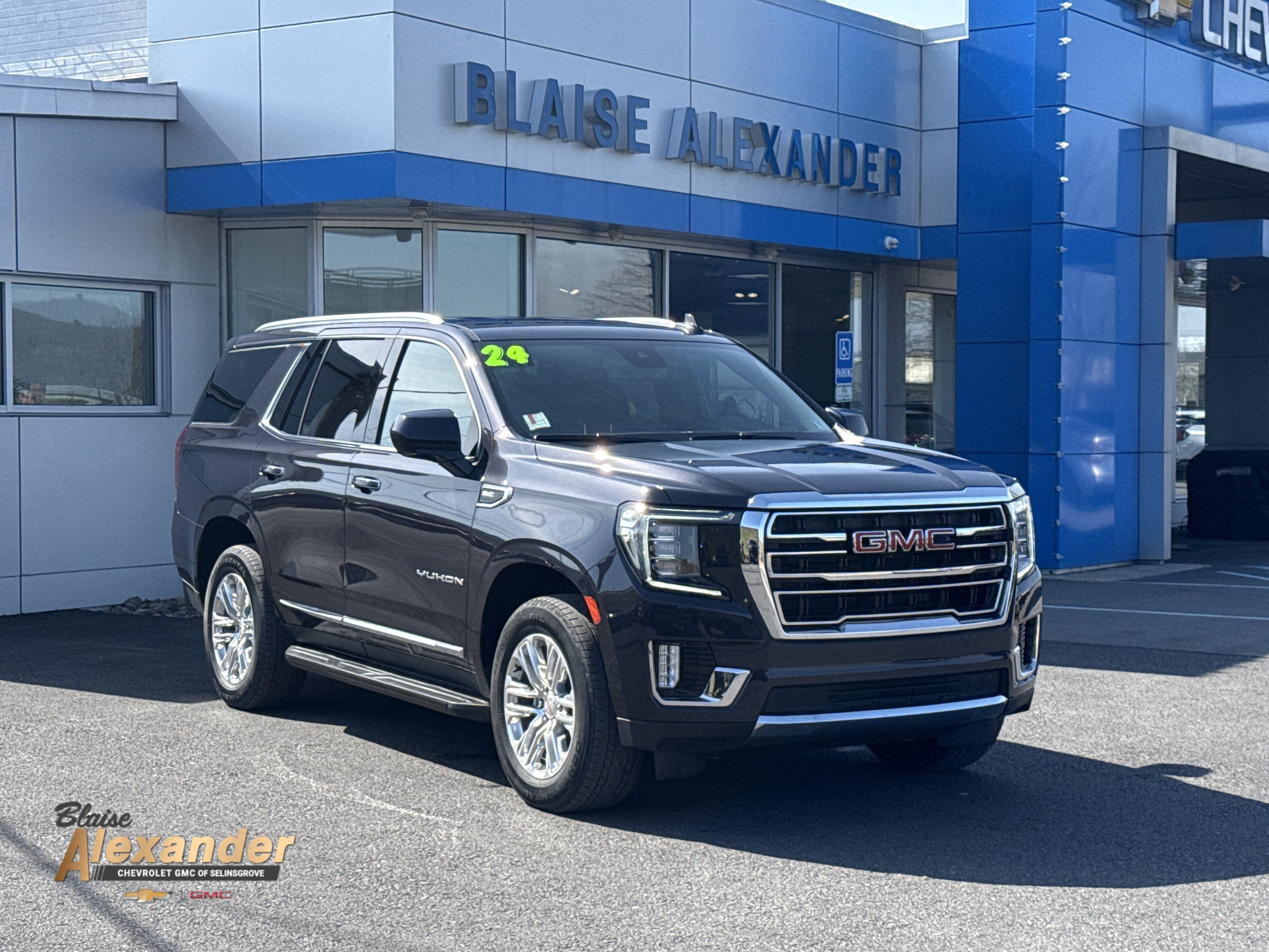 2024 GMC Yukon SLT