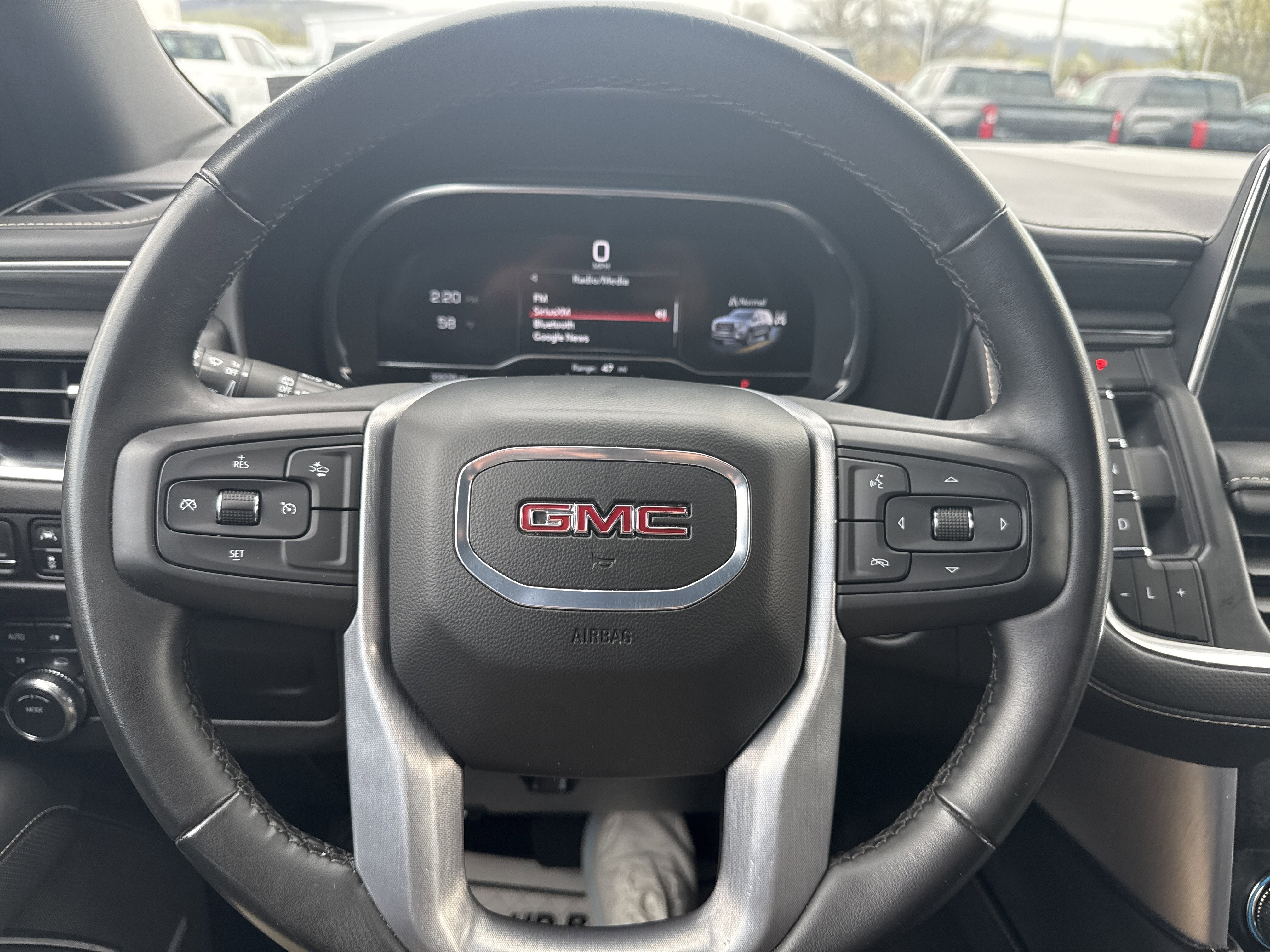 2024 GMC Yukon SLT