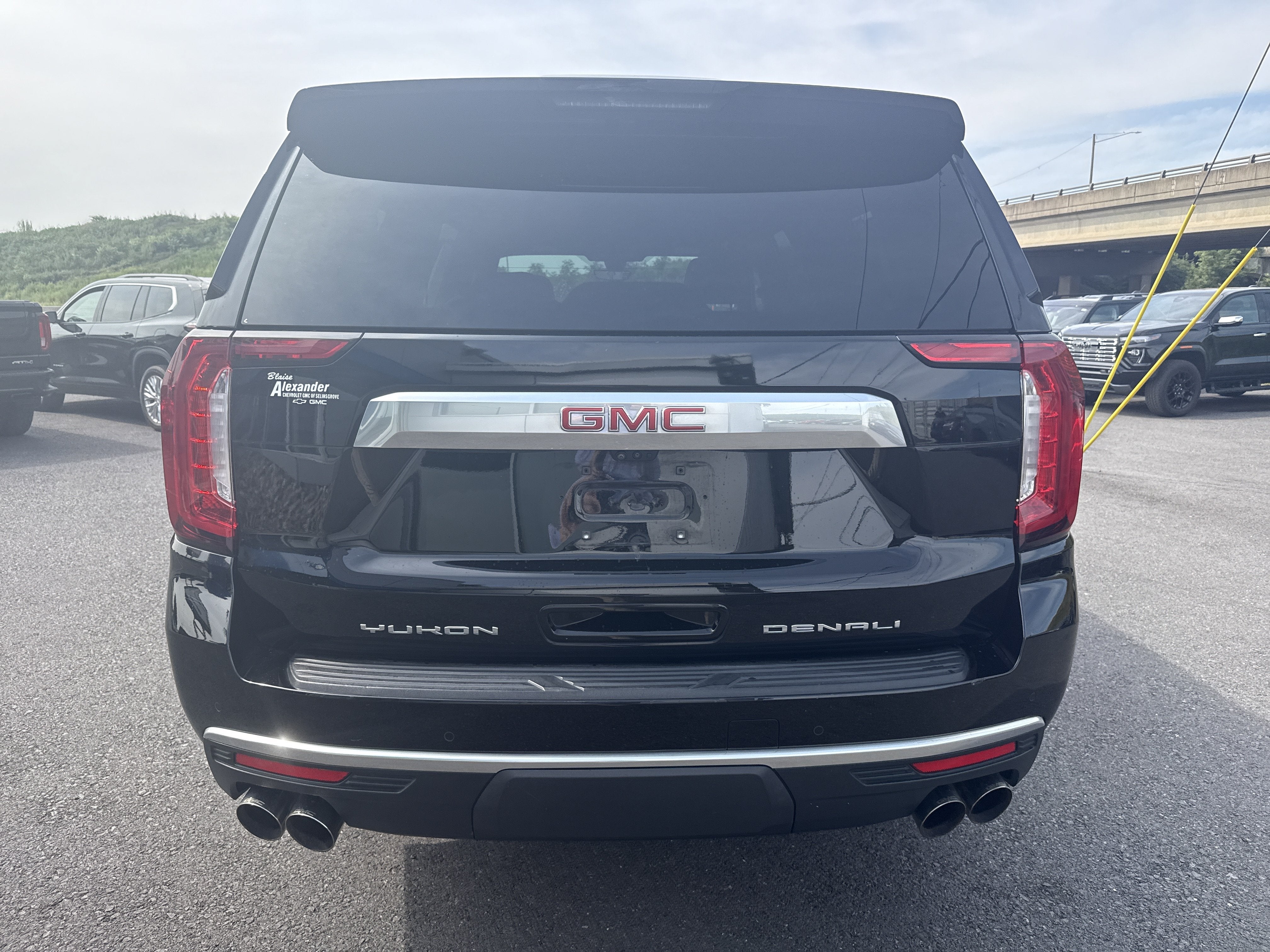 2022 GMC Yukon XL Denali