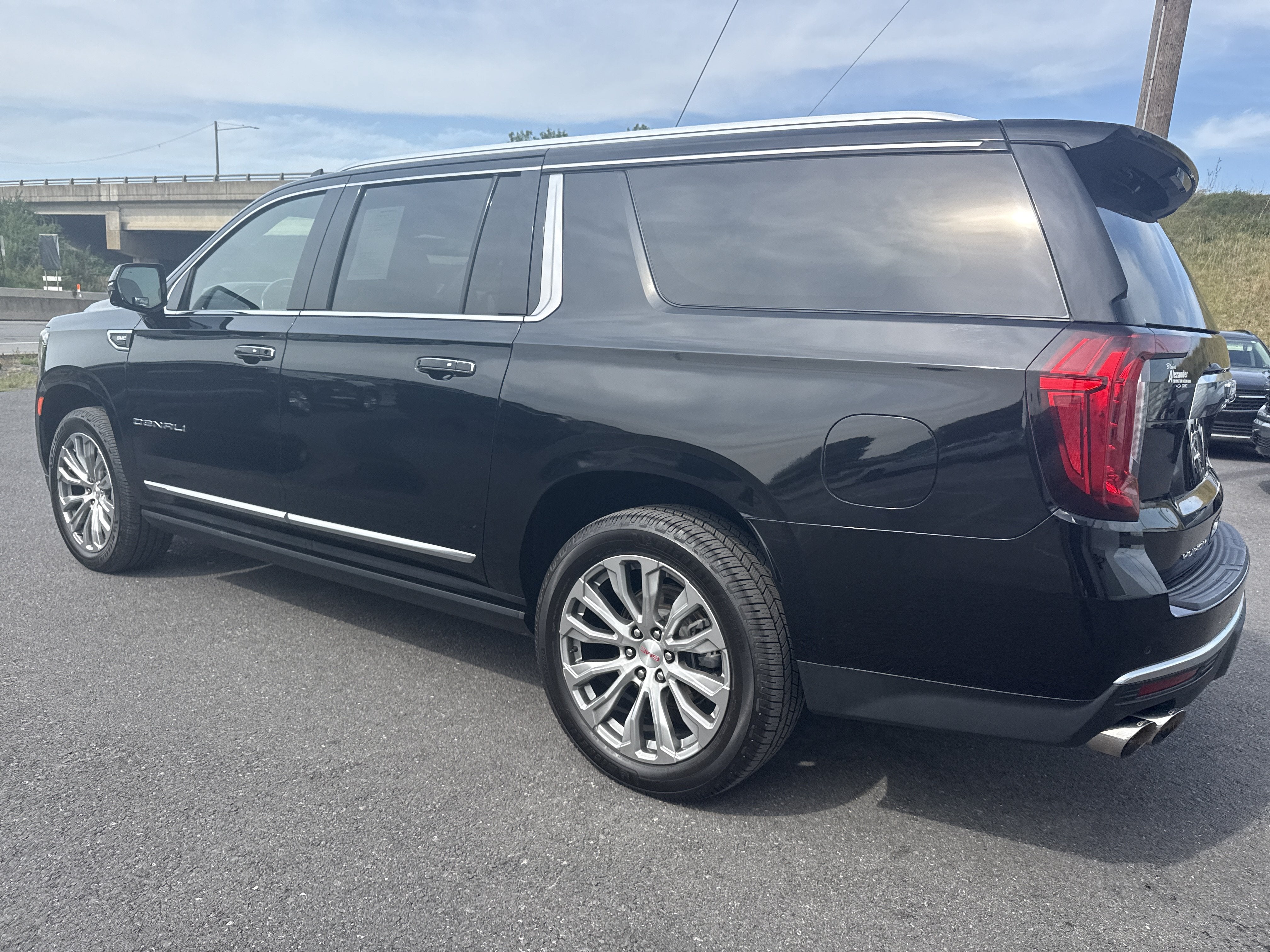 2022 GMC Yukon XL Denali