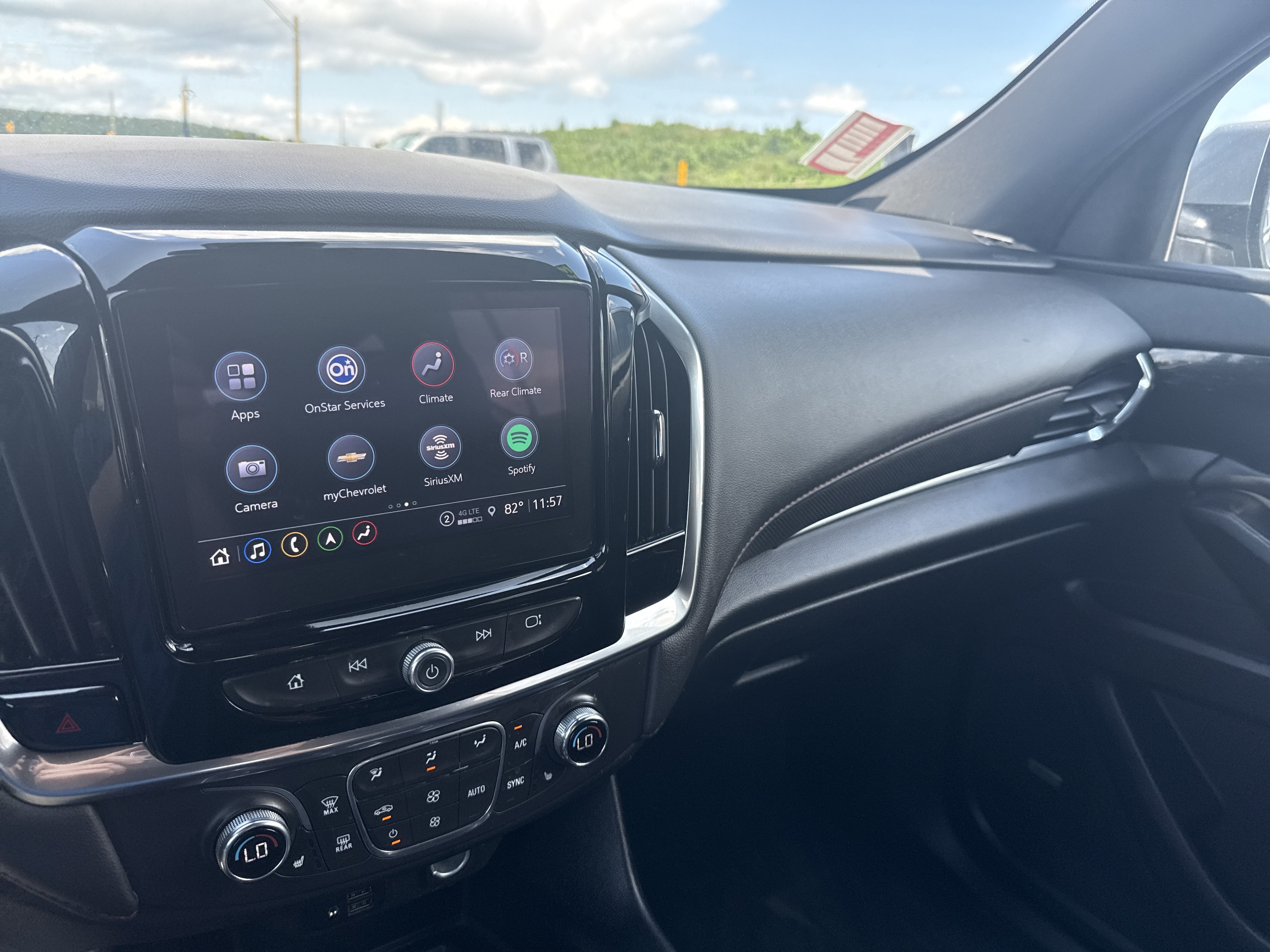 2023 Chevrolet Traverse RS