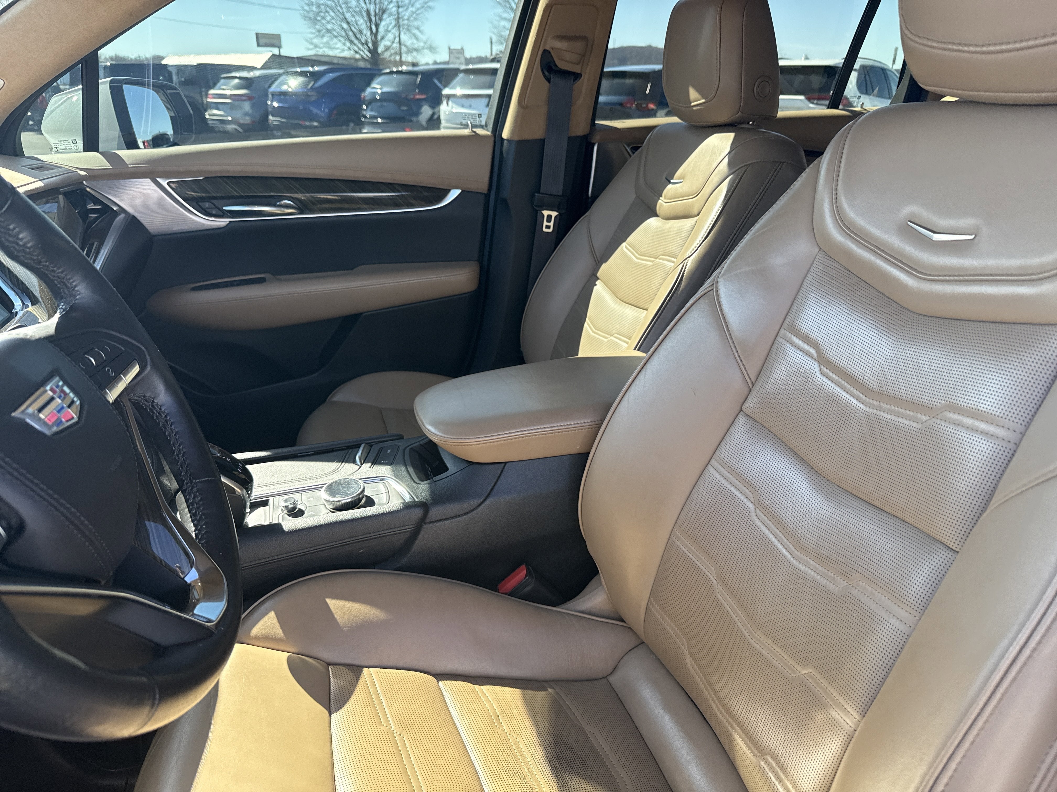 2022 Cadillac XT6 Premium Luxury