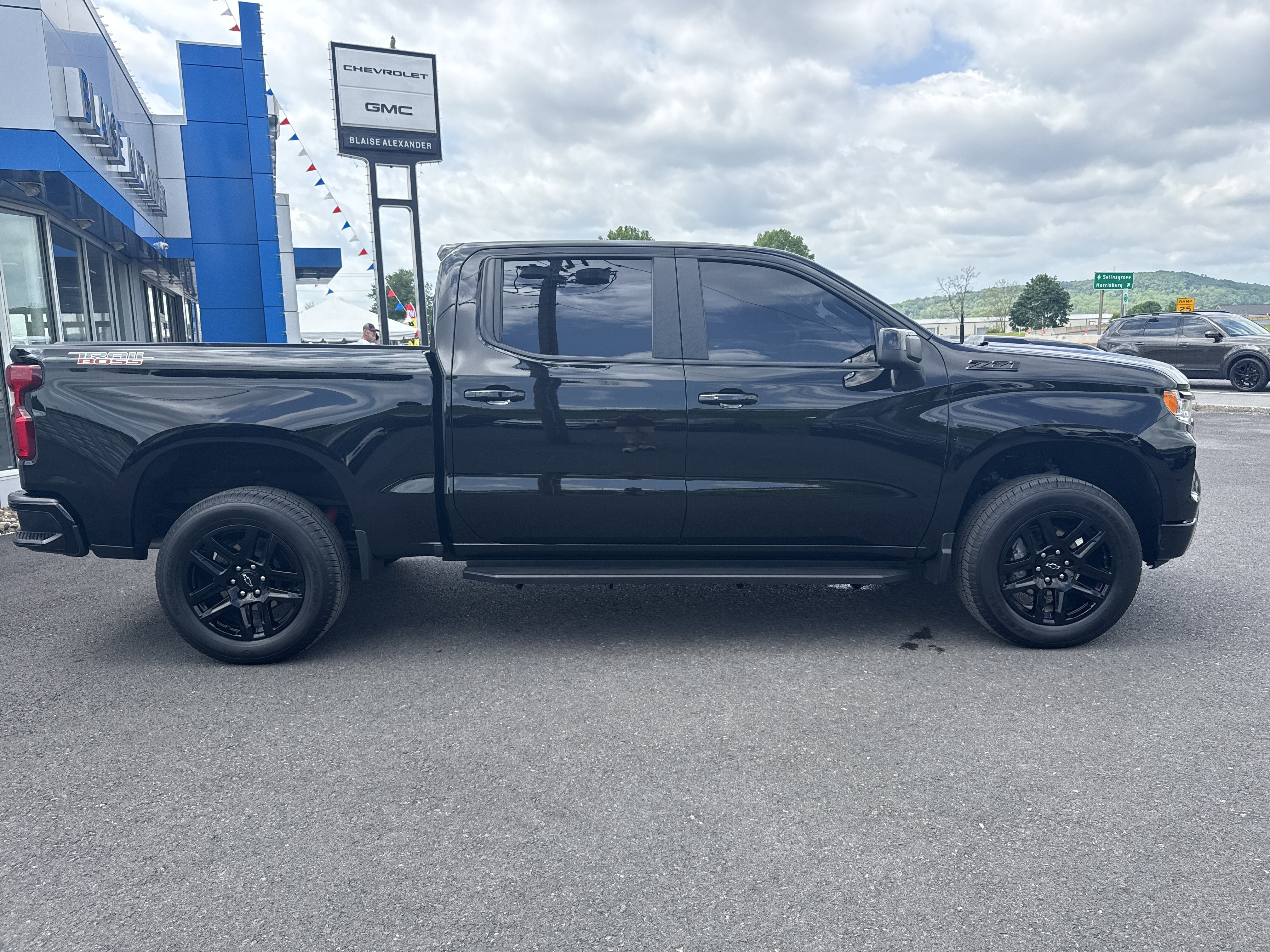 2024 Chevrolet Silverado 1500 LT Trail Boss