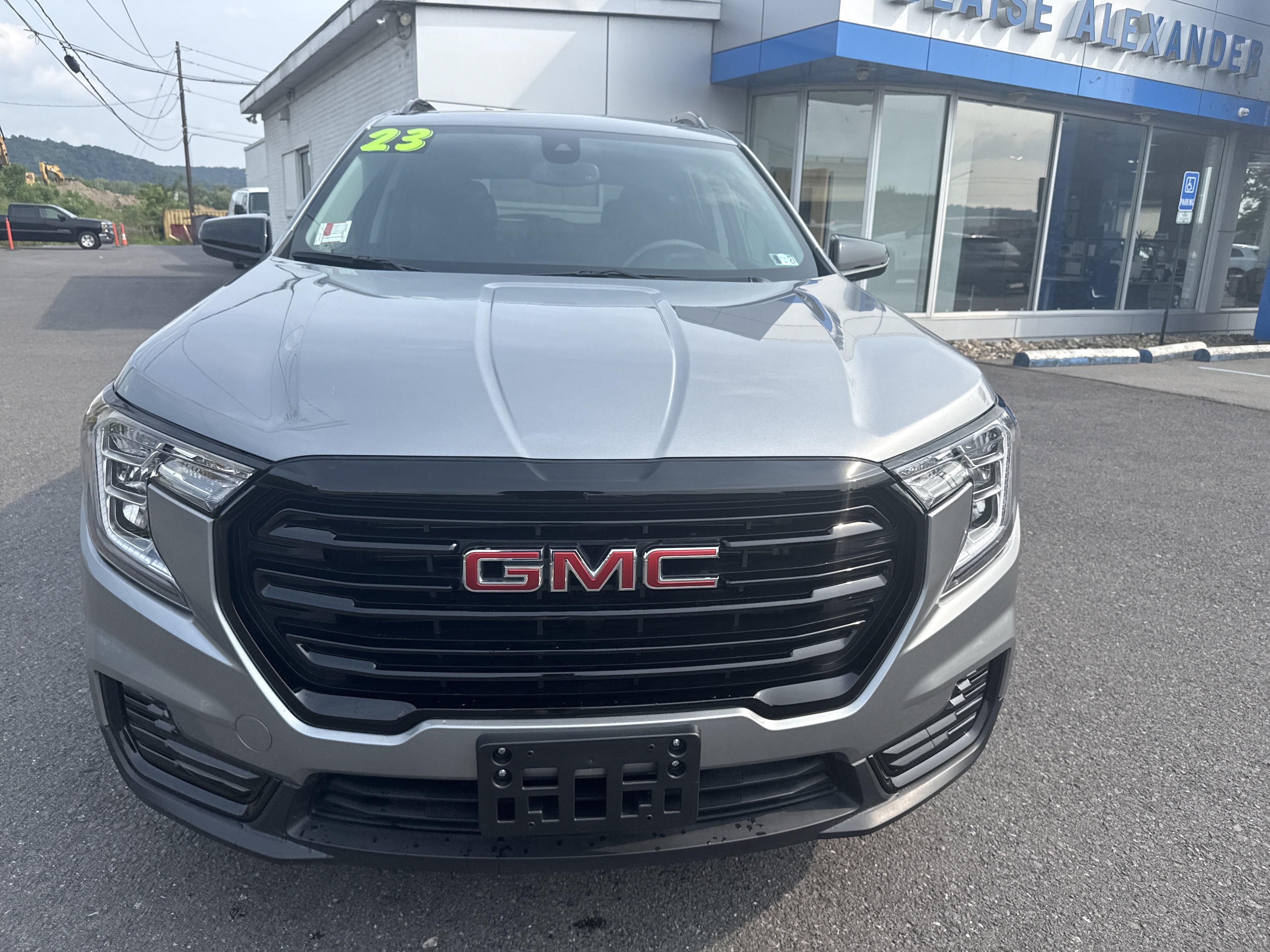2023 GMC Terrain SLE